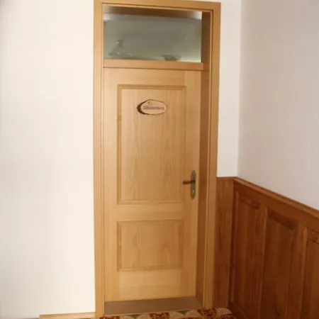 Haus Der Berge بيت للعطل